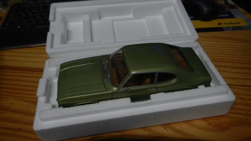 Minichamps 180 08900 ford - 1:18,